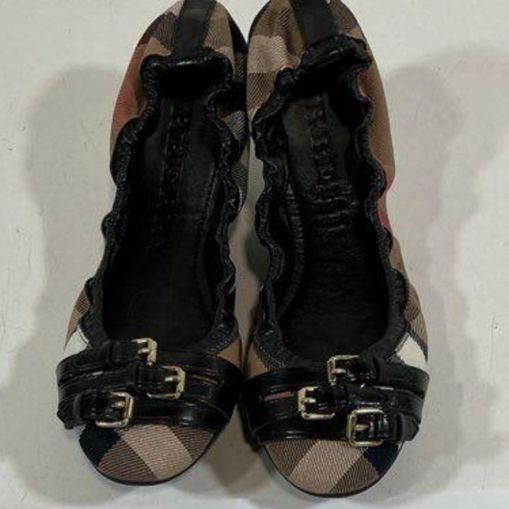Women's Burberry Nova Check Plaid Ballet Flats w/Triple Buckle Detail Size 38.5